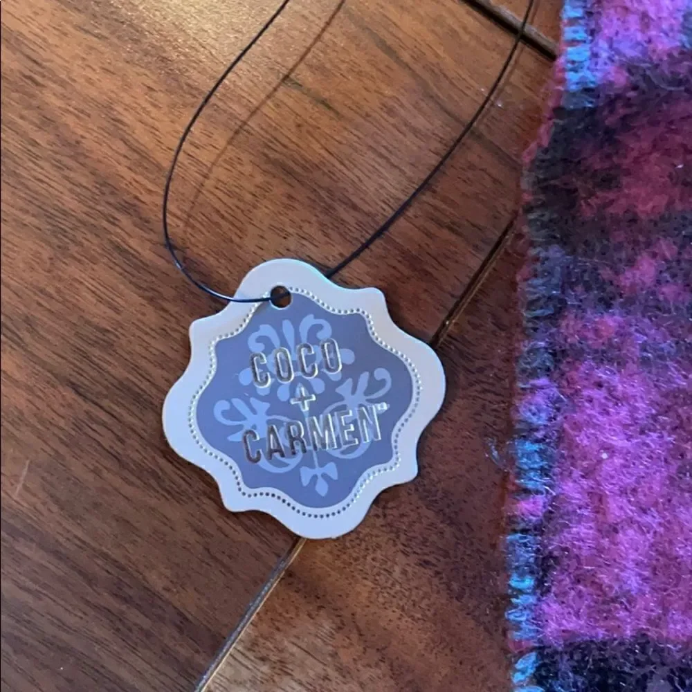 NWT. Coco & Carmen Ombré Scarf/Wrap